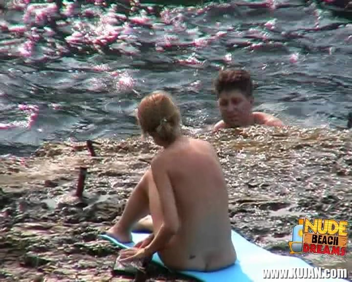 Krchatvats shikahery sirum e loghal mets aliqneri mej - Photo #2401788