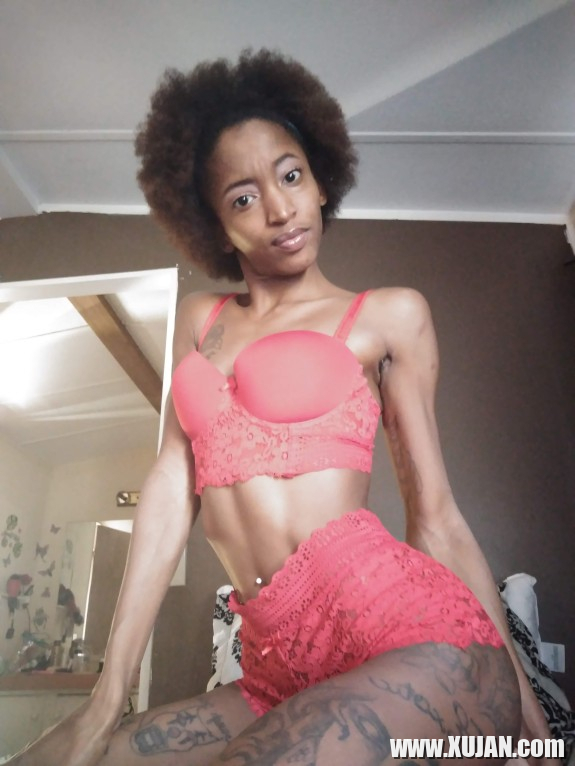 Kinky afro Slut Bamboo y hamapataskhan karmir havaqatsuov - Photo #2406297