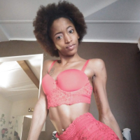 Kinky afro Slut Bamboo y hamapataskhan karmir havaqatsuov