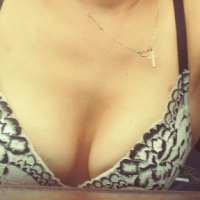 Geghetsik milf bikini