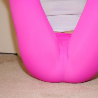 Blonde babe Veronica Weston teases in her yoga pants