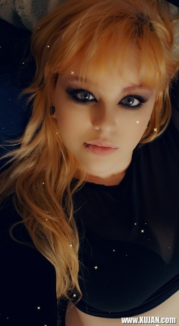 Big Titty Goth Girlfriend - Photo #2415842