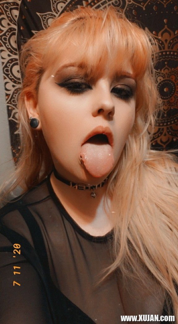 Big Titty Goth Girlfriend - Photo #2415848