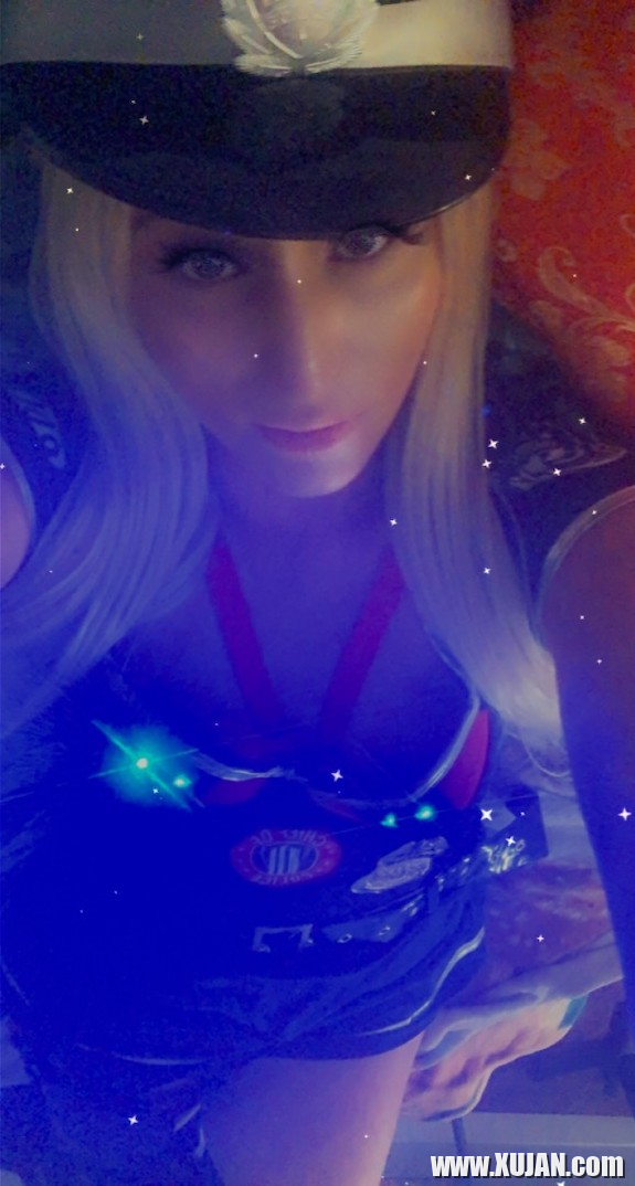 Aaliyah Doll Blonde Photo Shoot - Photo #2416216