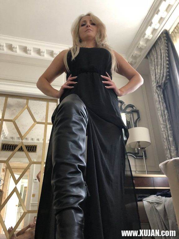 FEMDOM MISS QORTNI - Photo #2416745