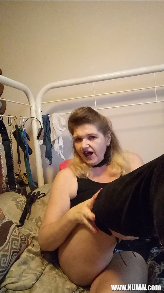 Petq e tsitsaghel inqd qez vra - Photo #2417583