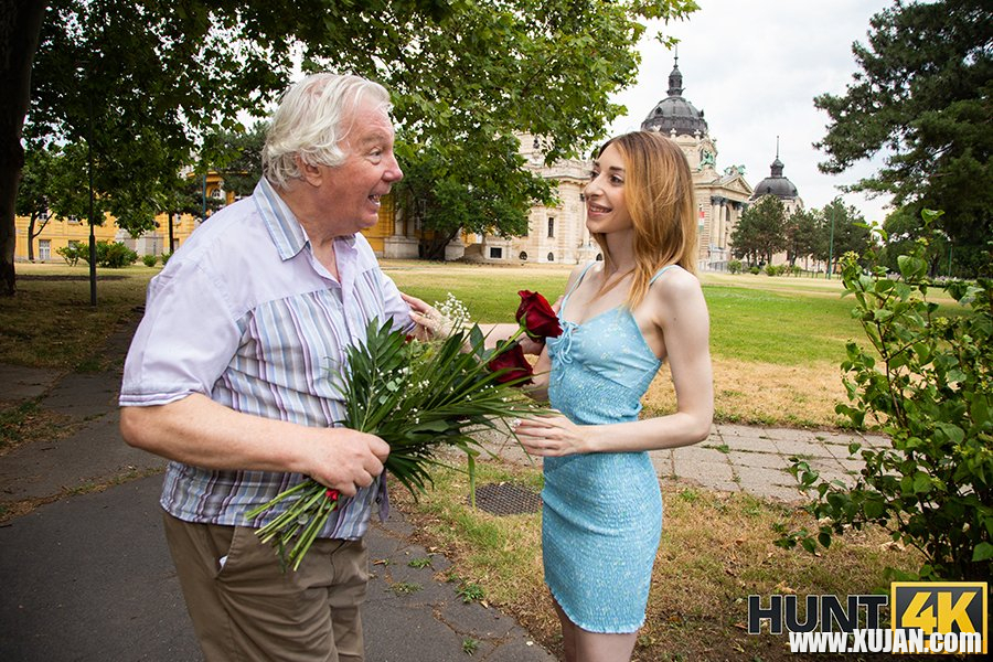 Gorgeous chick Lana Bunny fucking in front of an old dude - Photo #2419980