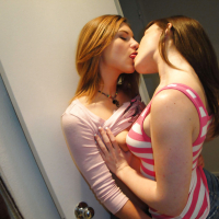 Jennifer White and Kasey Chase reality cam softcore in lesbian mode