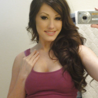 Foxy babe Jennifer White stripping and posing naked in the bathroom