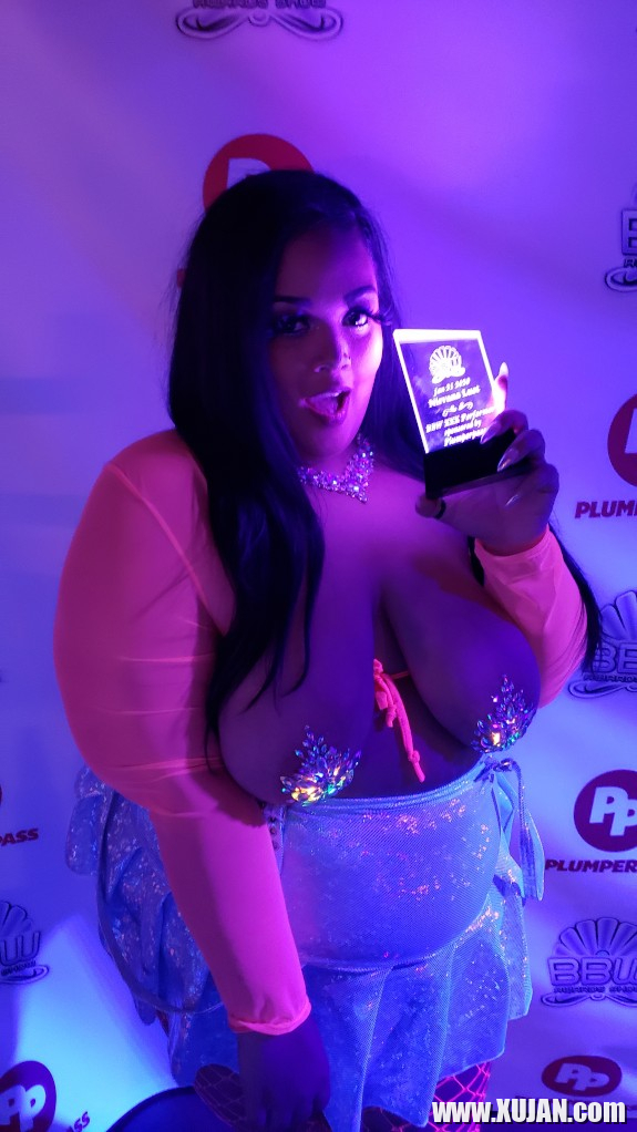 BBW AWARD SHOW NIRVANA LUST y HAGhTEL E TARVA BBW XXX PORNASTGhY - Photo #2424786
