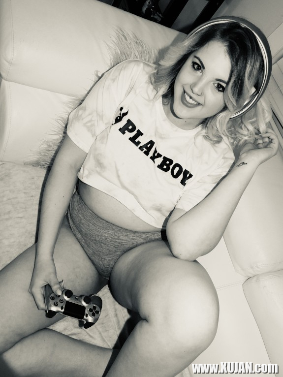 Hot Gamer Girl Strips - Photo #2425828