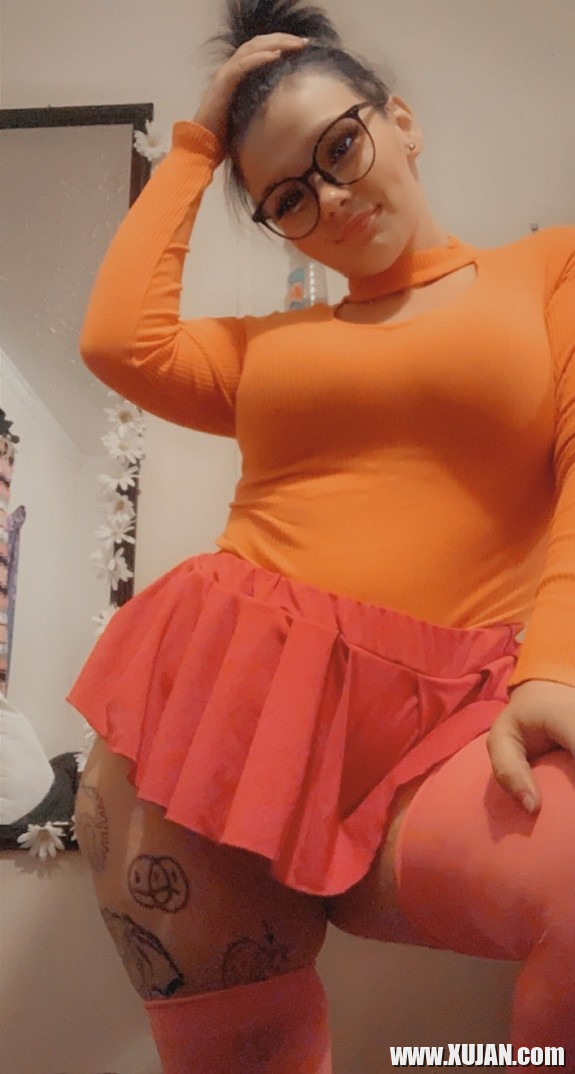 SLUTTY THICCC VELMA - Photo #2431177