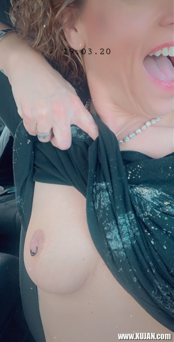 Es uzum em zgal or HEAT Wilhelmenia Clit Piercing VCH pirsingy - Photo #2431440