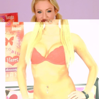 Victoria White and Johnny Castle have wild sex