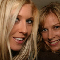 Hot blonde babes in a steamy lez threesome