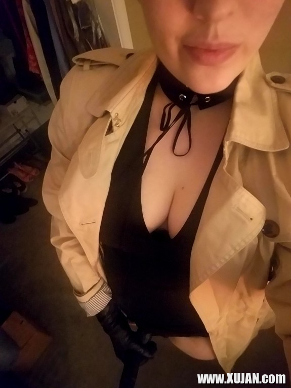 Strapon Stroking Slut - Photo #2444713