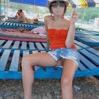 Khokhlushkayi kiny sirum e arants vartiqi zbosnel drsum