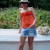 Khokhlushkayi kiny sirum e arants vartiqi zbosnel drsum