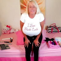 Kayla Kleevage BBCWL90
