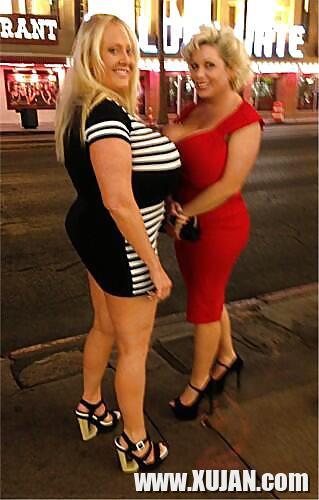 Huge tits Kayla Kleevage - Photo #2448569