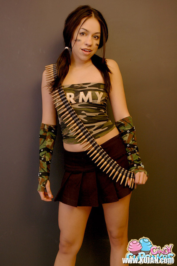 Cindy Cupcakes acts like a spoiled little army brat - Photo #2453268