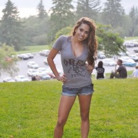 Pictures of Cindy Cupcakes flashing outside