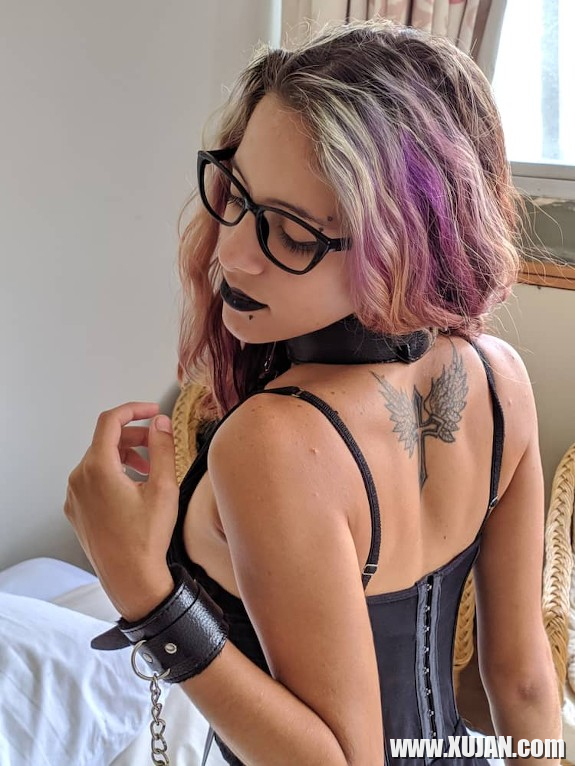 BDSM mas 1 - Photo #2467640