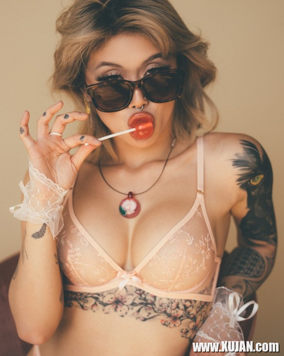 Tikin Lollipop Chainsaw - Photo #2470845