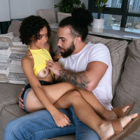 Young latin babe Dani Diaz gives head on a big throbbing dong