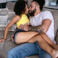 Young latin babe Dani Diaz gives head on a big throbbing dong