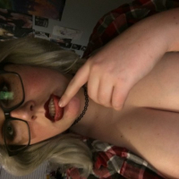 Goth GF Lewd Lusankarner