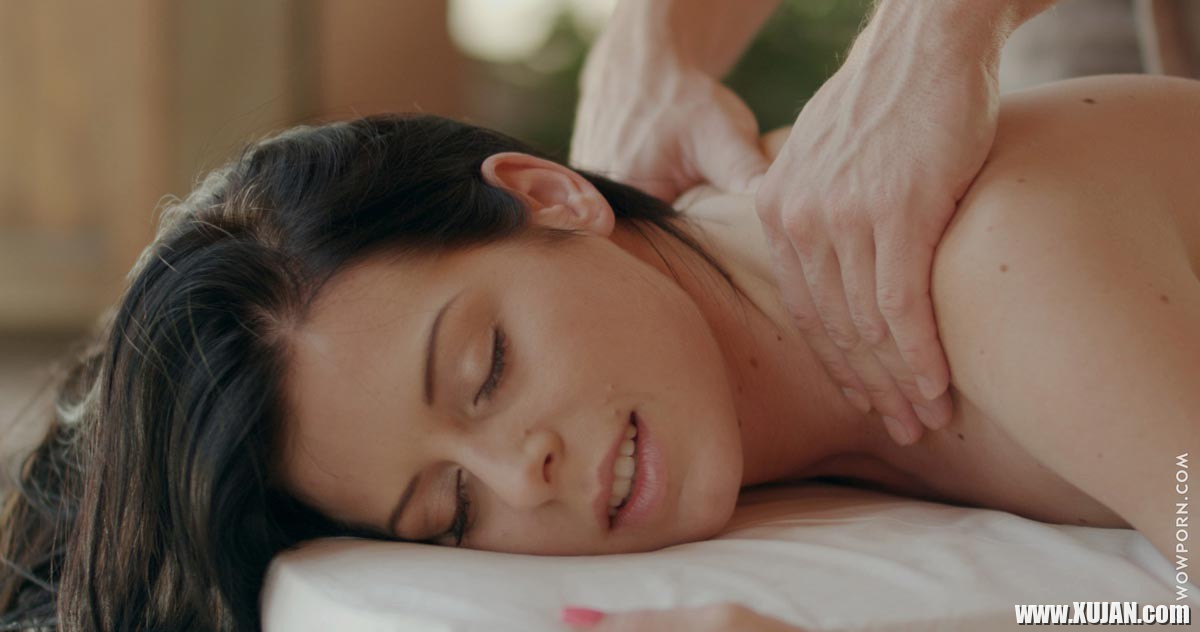Horny brunette massage sex - Photo #2495062