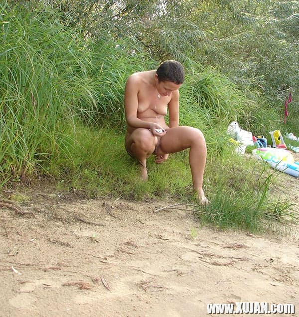 Aghjiky pshaqaghvum e nudistakan loghapum - Photo #2498272