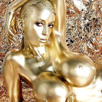 Summer Cummings in gold