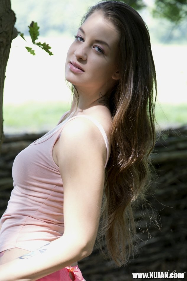 Brunette Babe Angelina Brill posing nude outdoors - Photo #2520951