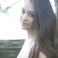 Brunette Babe Angelina Brill posing nude outdoors