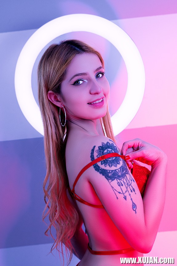 android 18 karmir nerqnazgest - Photo #2533353