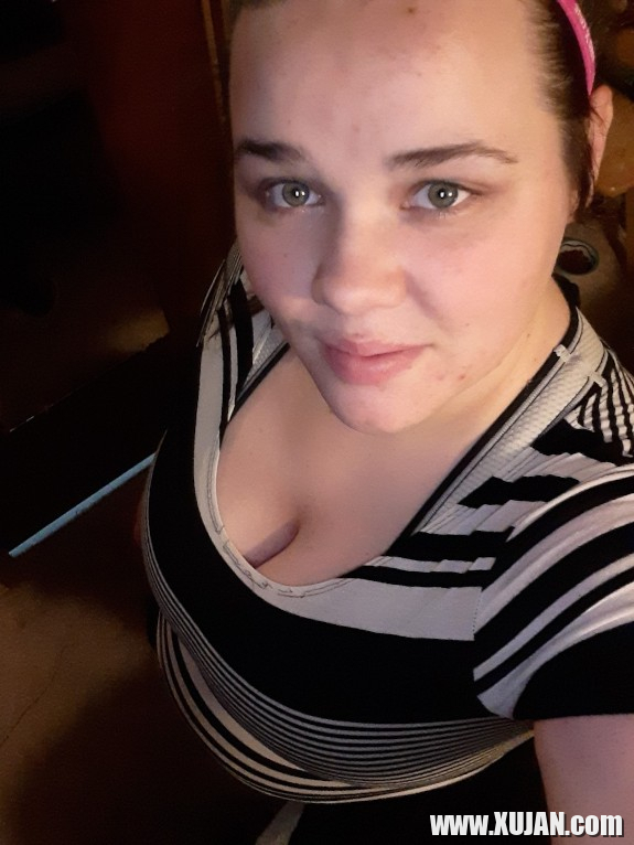 Mommas baby bump - Photo #2541427