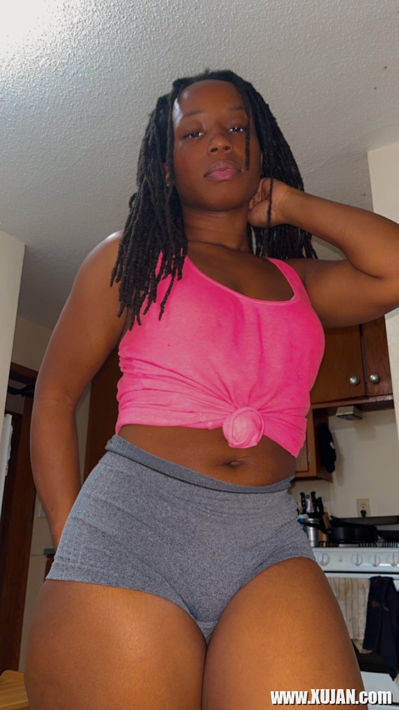 Ayn Pinky e - Photo #2541469