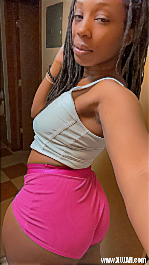 Ayn Pinky e - Photo #2541485