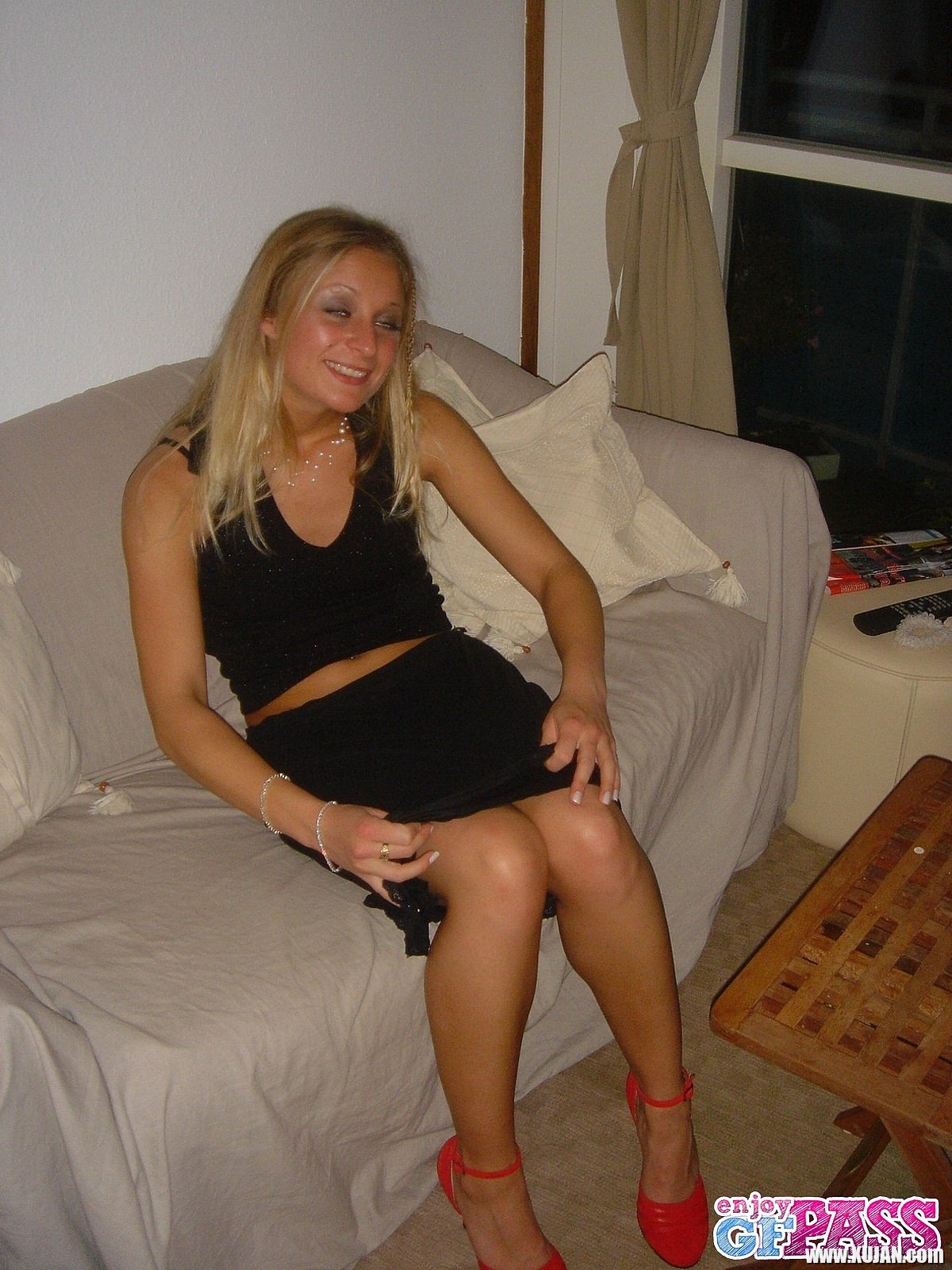 Kapuyt shikahery nerqev qashum e vartiqy tsuyts e talis ir pucy - Photo #2547488