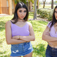 Penelope Woods and Sofie Reyez share same dick