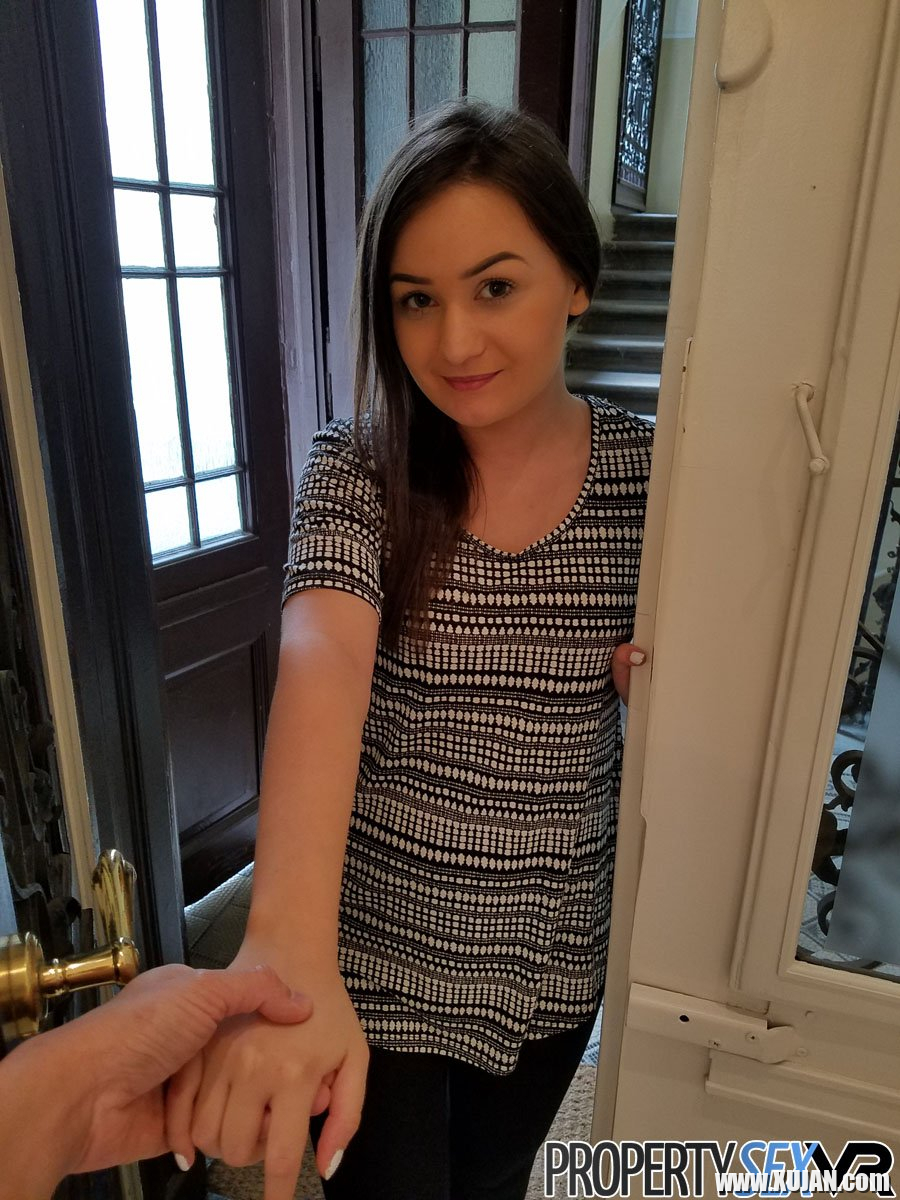 Anina Silk loves to meet and fuck strangers online - Photo #2554548