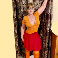 Seqsual Velma Karmen