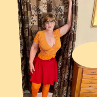 Seqsual Velma Karmen