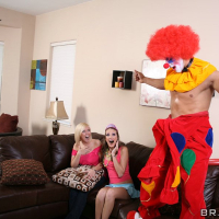 Hot teen Hailey Young gets her cunt licked at the wild party