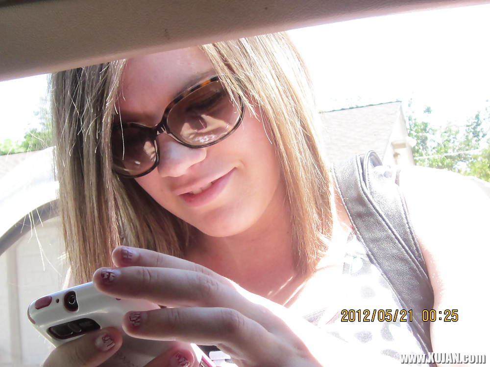 My beautiful lexi at 20yrs old and 9 month preg - Photo #2567085
