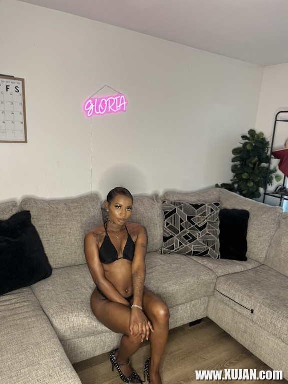 Ebony astvatsayin - Photo #2567799