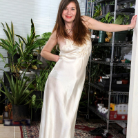 Ophelia Rosenburg sticks a dildo up a hairy snatch