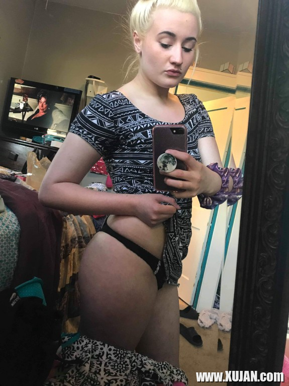 xxxgeezlouise - Photo #2575031
